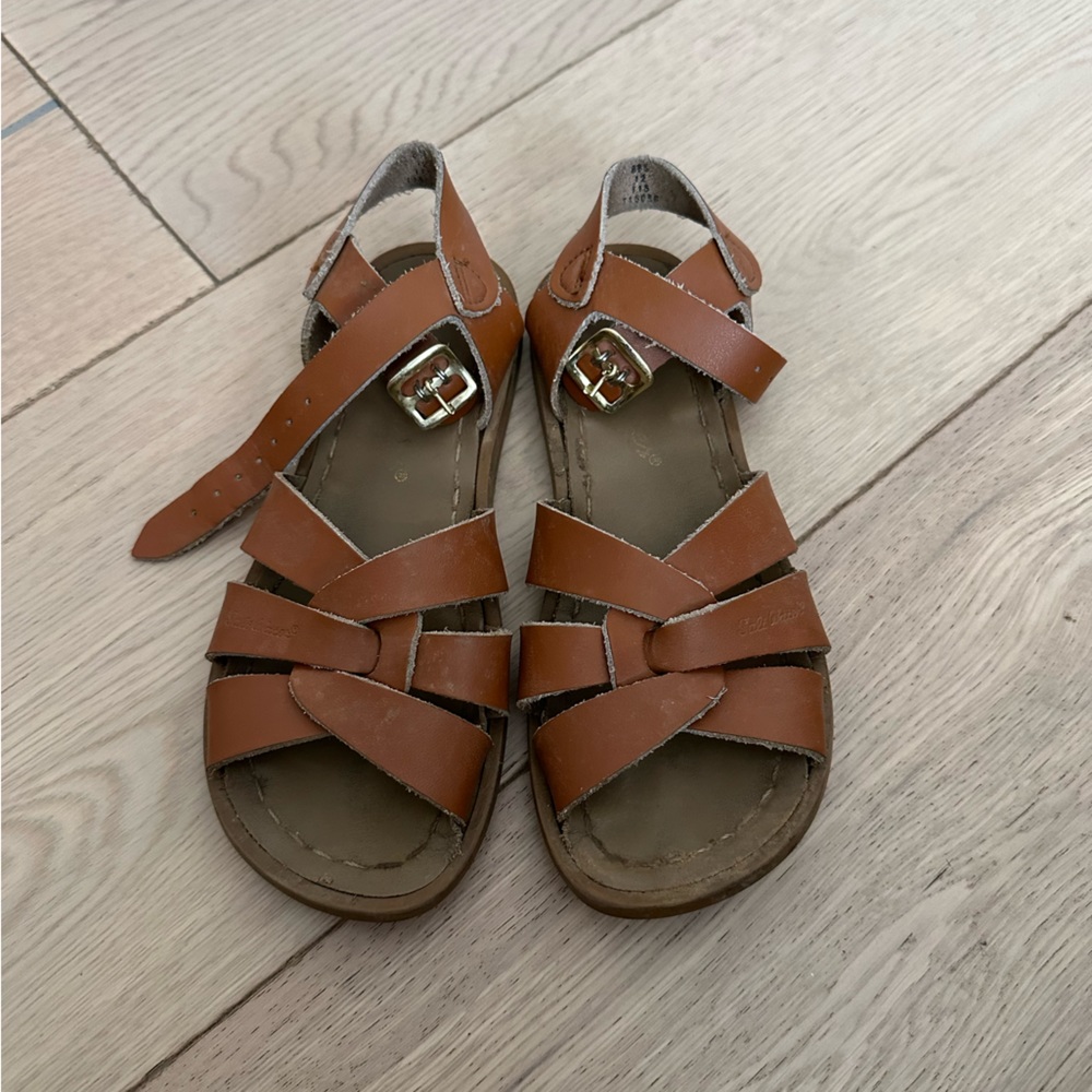 Hoya Saltwater leather sandals brown